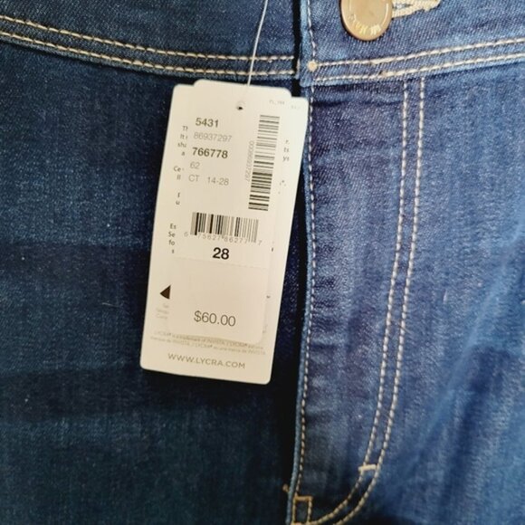 NWT Penningtons D/C Slightly Curvy Jeans - Picture 6 of 10